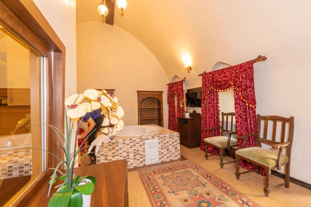 Couette-café Otto Old City 3*