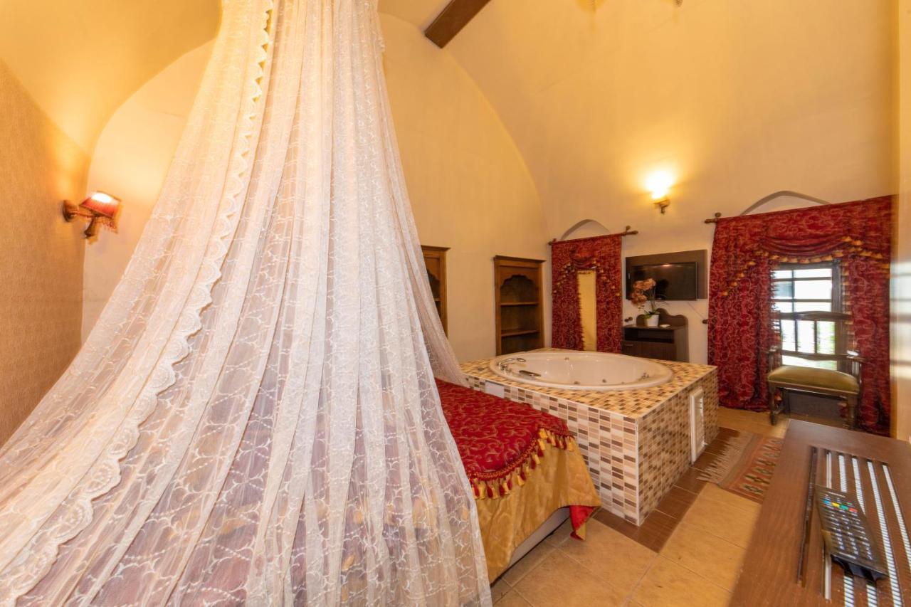 Couette-café Otto Old City 3*